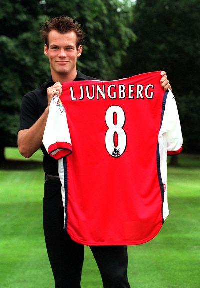 ljungberg_signing.jpg
