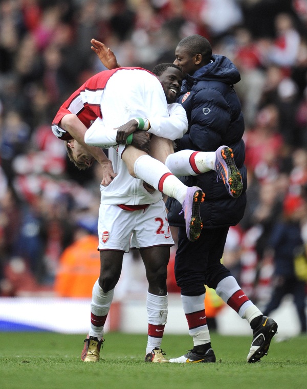 eboue_bendtner.jpg